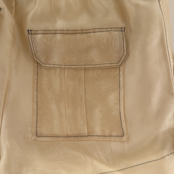 Ganni Organza cargo shorts in bone. Size small - Picture 7 of 9